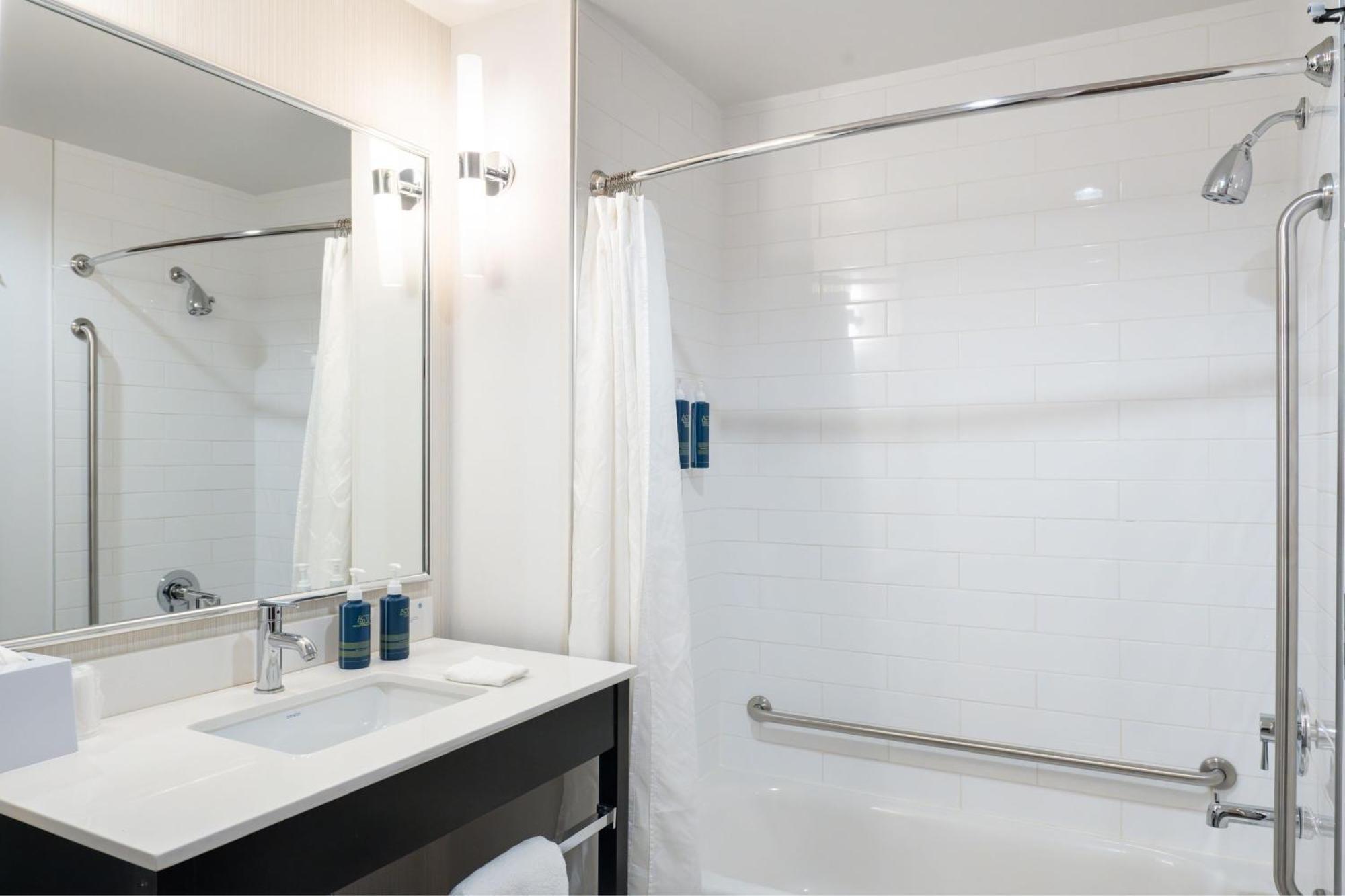 Four Points By Sheraton Edmonton International Airport Nisku Exteriör bild
