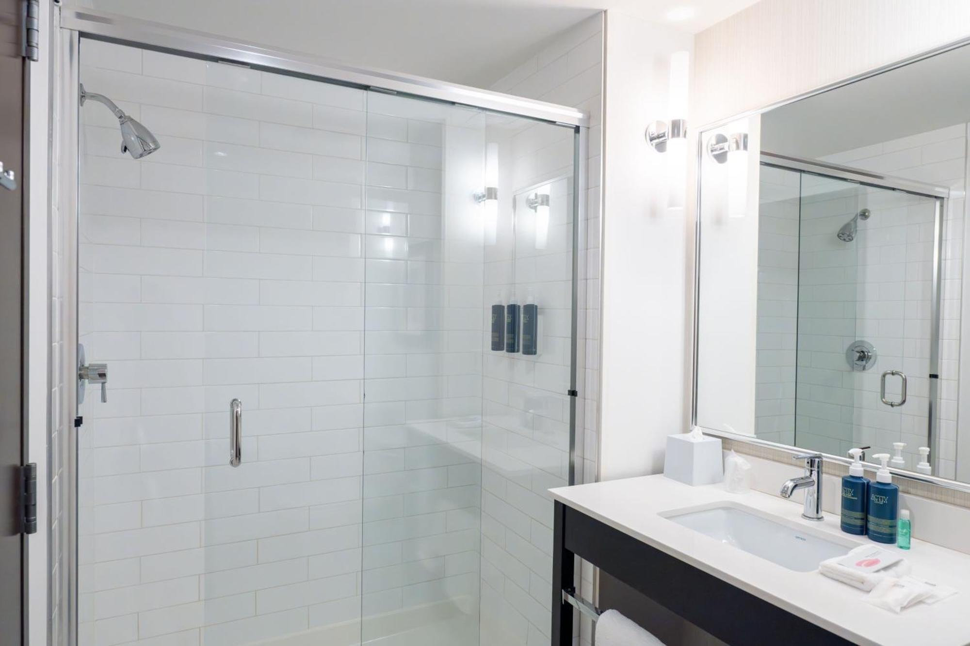 Four Points By Sheraton Edmonton International Airport Nisku Exteriör bild