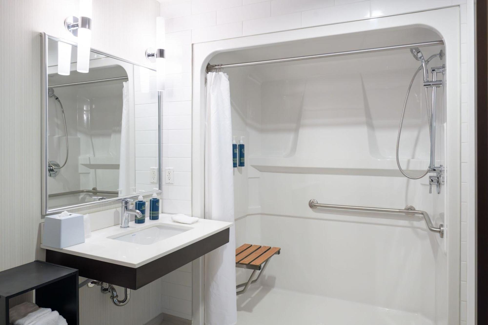 Four Points By Sheraton Edmonton International Airport Nisku Exteriör bild